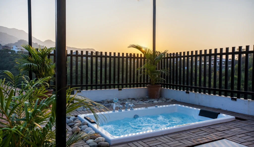 Open to sky Jacuzzi
